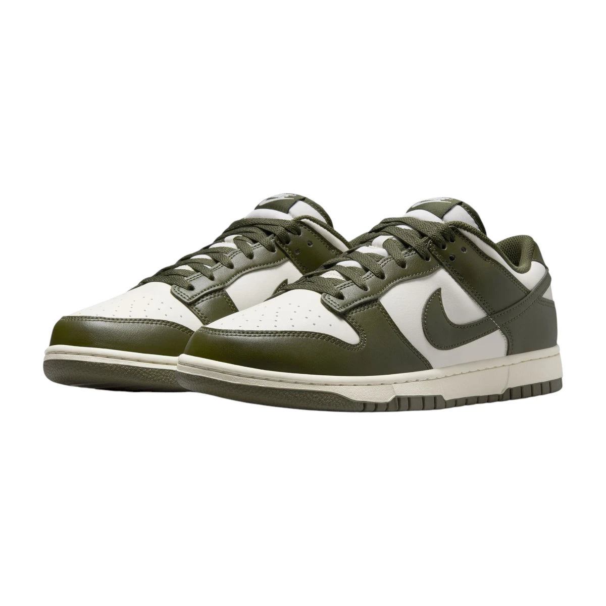 Nike Dunk Low Retro Sneakers