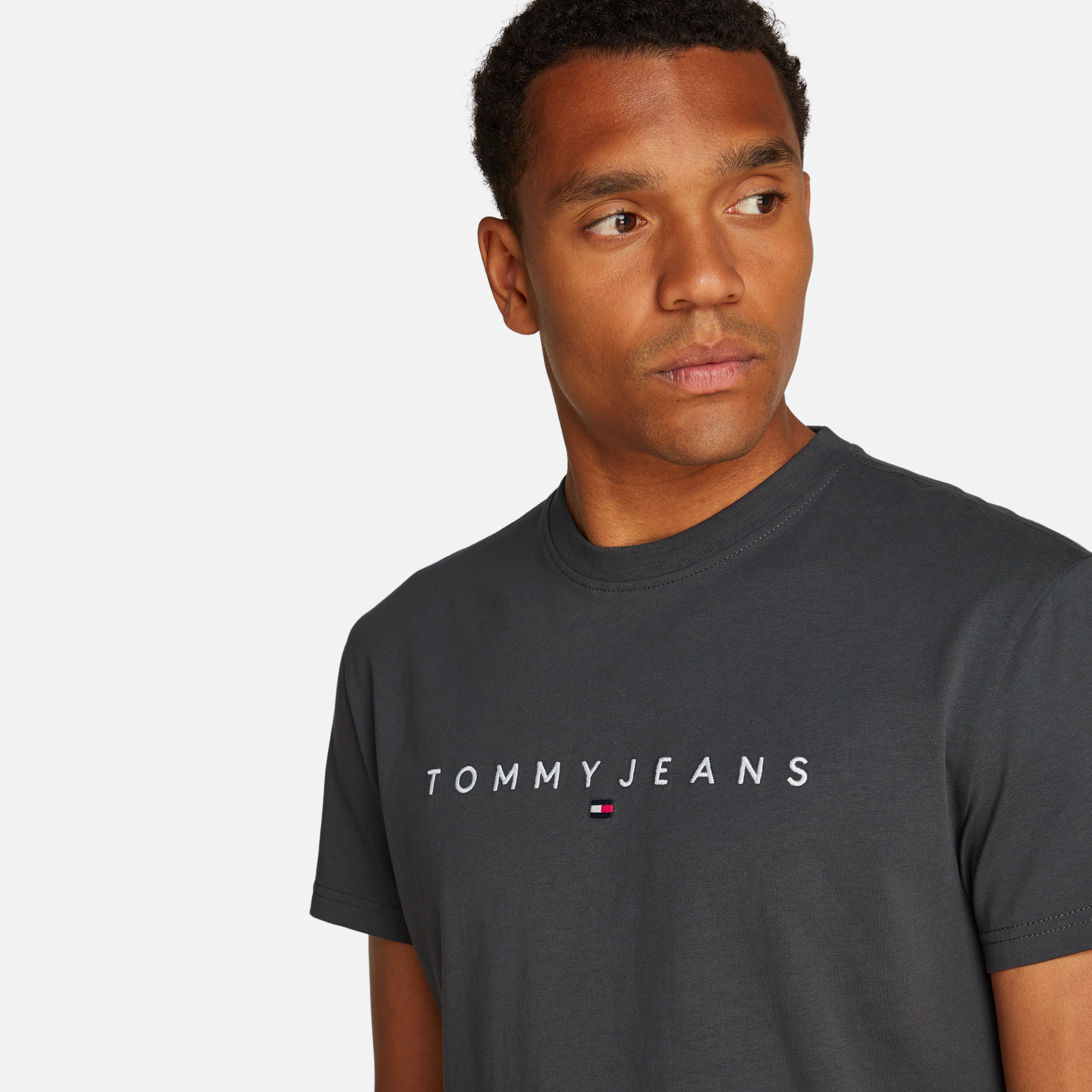 Tjm Reg Linear Logo Tee Ext Adults Male Tshirts Black