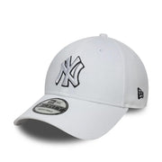 NY Yankees 9FORTY Adults Male Caps White